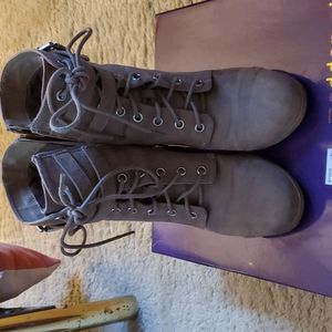 Madden girl taupe boots, 7 1/2